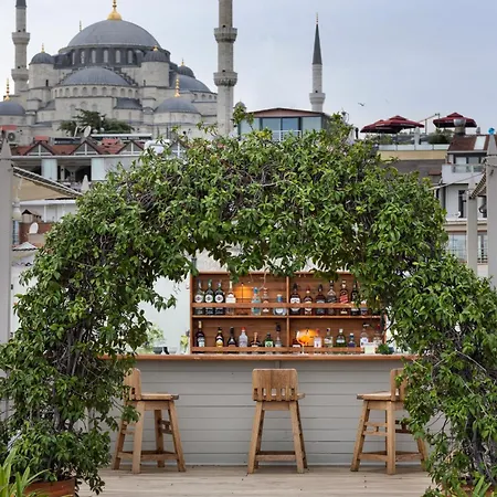 Отель Armada Old