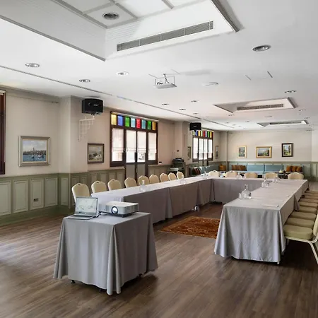 Otel Armada Old 4*