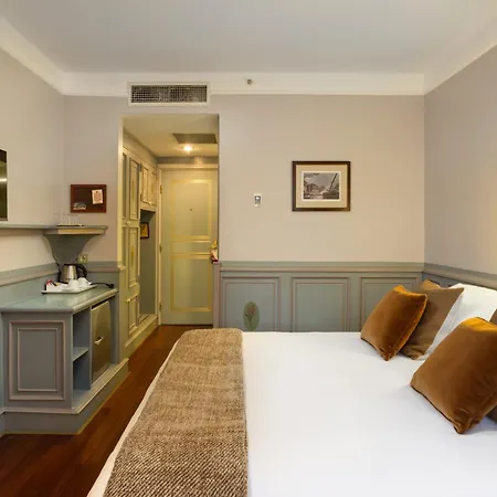 Armada Old Hotel