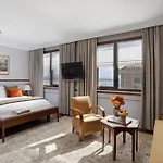 Armada Old Hotel